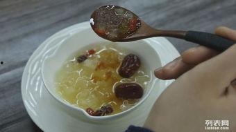 国产甜点短视频,短视频带你领略传统与创新交融的美味瞬间