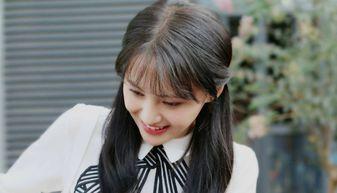 国产狐狸精撩汉视频,魅力四溢，心动瞬间